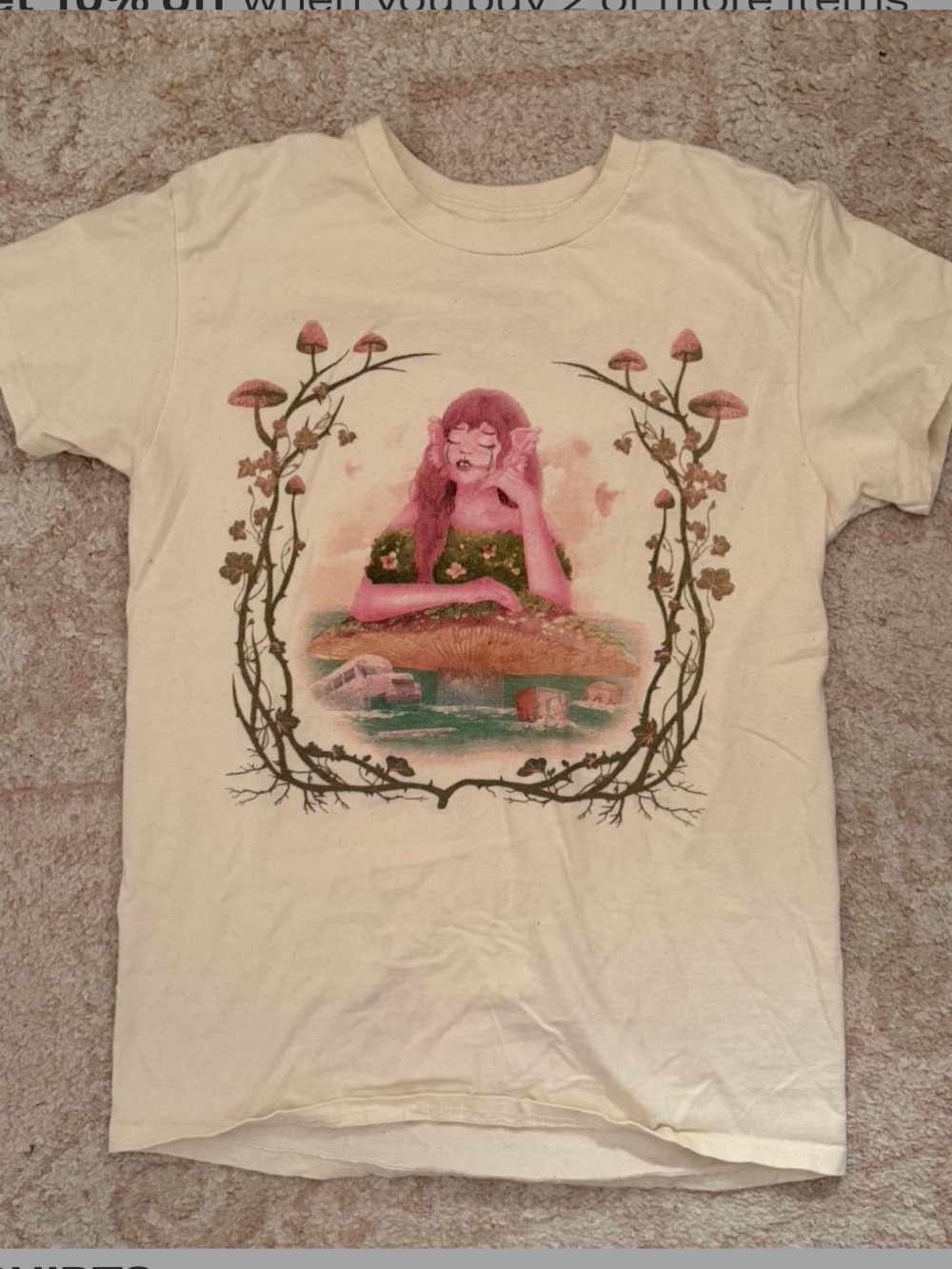 Cream Graphic Short Sleeve Tee - Women's Small